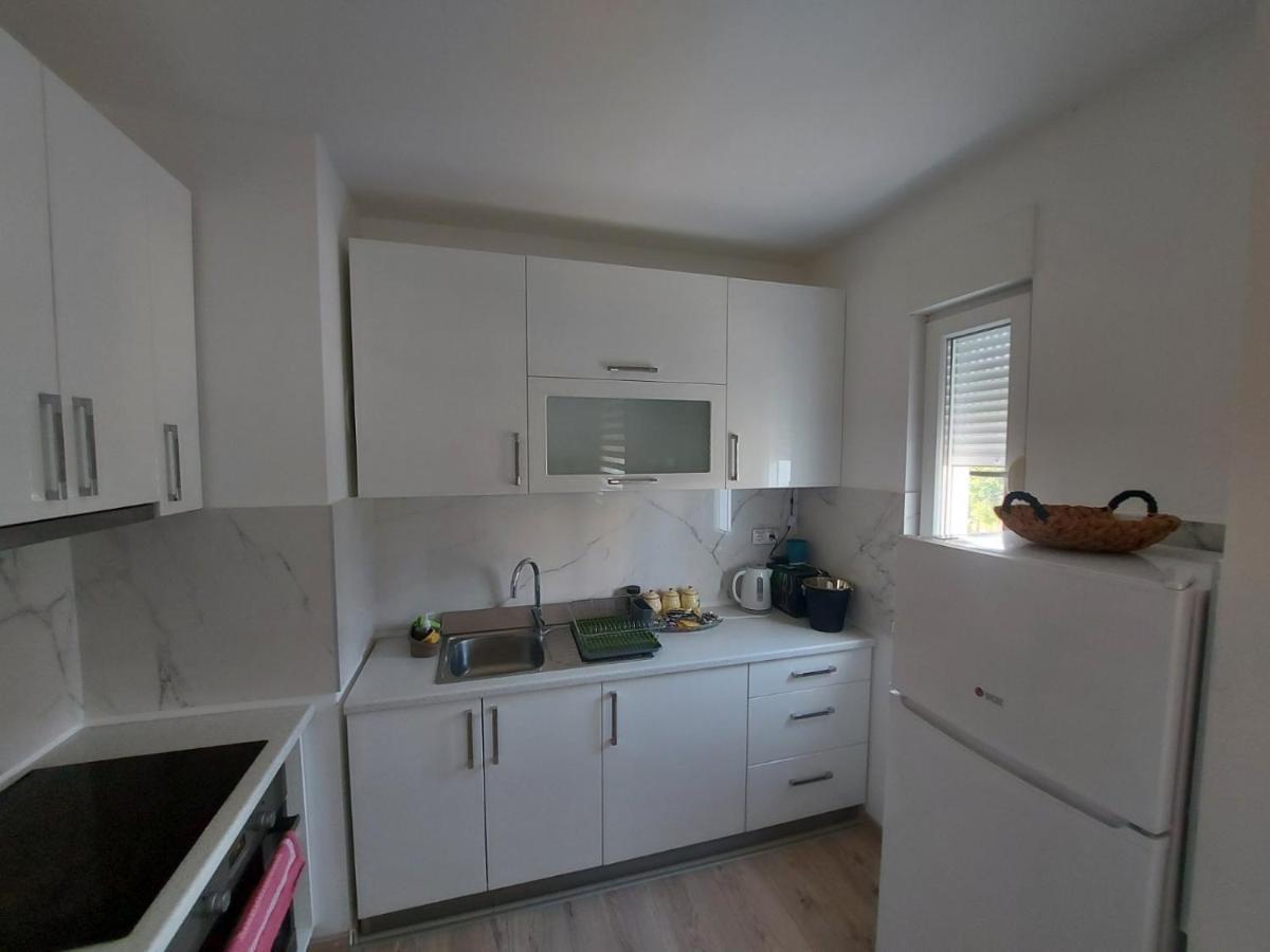 Apartman Vrbas Sa Podzemnom Garazom บันยาลูกา ภายนอก รูปภาพ